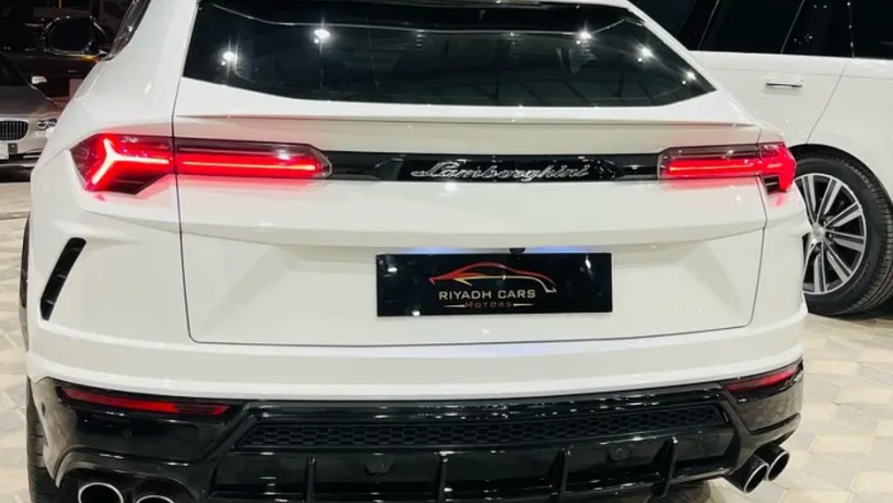 lamborghyny-akhr-2019-big-2