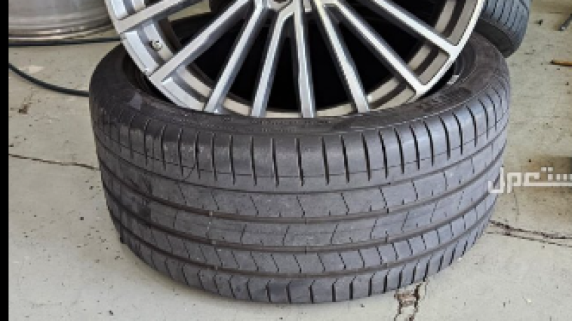 kfrat-okal-bmw730-2022-bryly-rn-flat-big-0