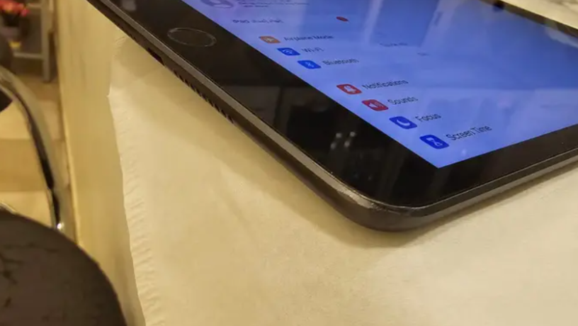 asdar-apple-ipad-mini-algyl-alkhams-64-gygabayt-oay-fay-big-4