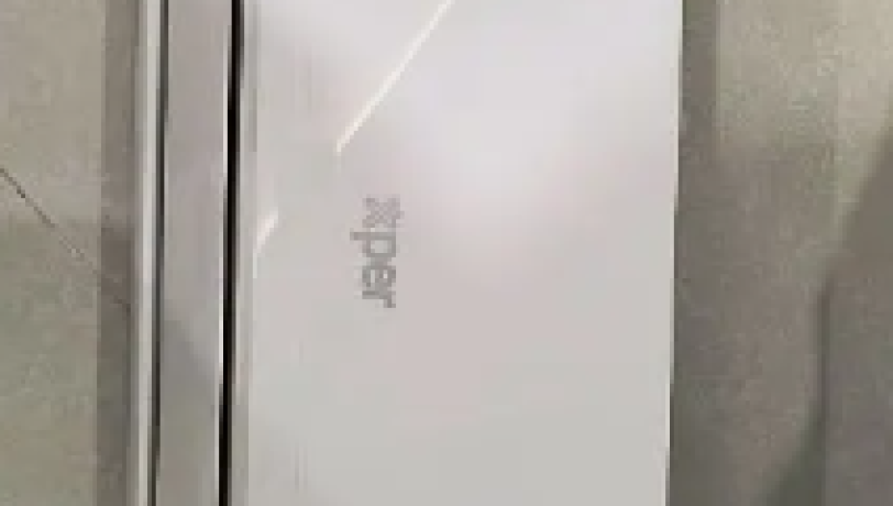 mkyf-sblyt-aksbr-big-0