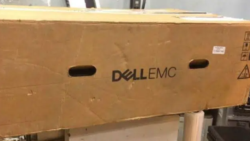 syrfr-dyl-khadm-server-dell-poweredge-r740-big-0