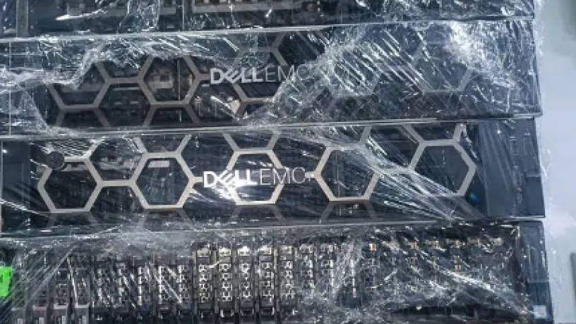 syrfr-dyl-khadm-server-dell-poweredge-r740-big-1