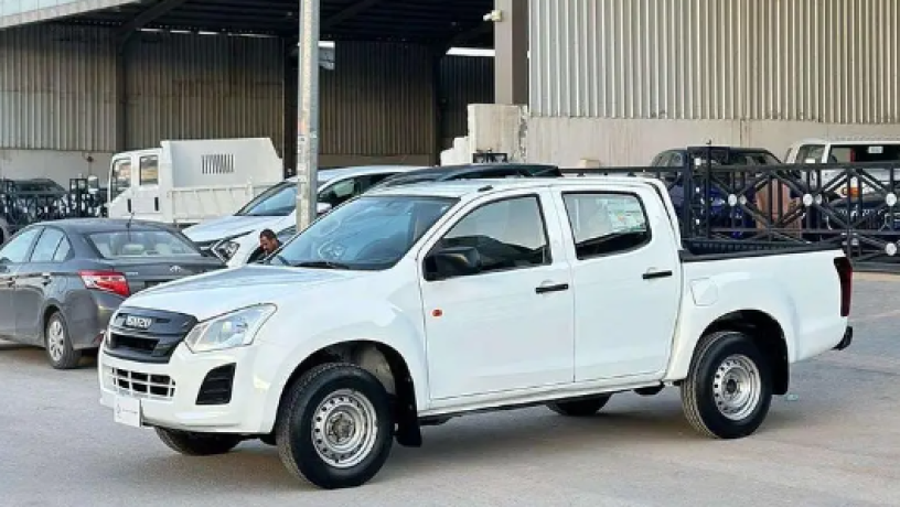 aysozo-ghmartyn-2019-dbl-isuzu-double-cab-2019-4wd-big-1