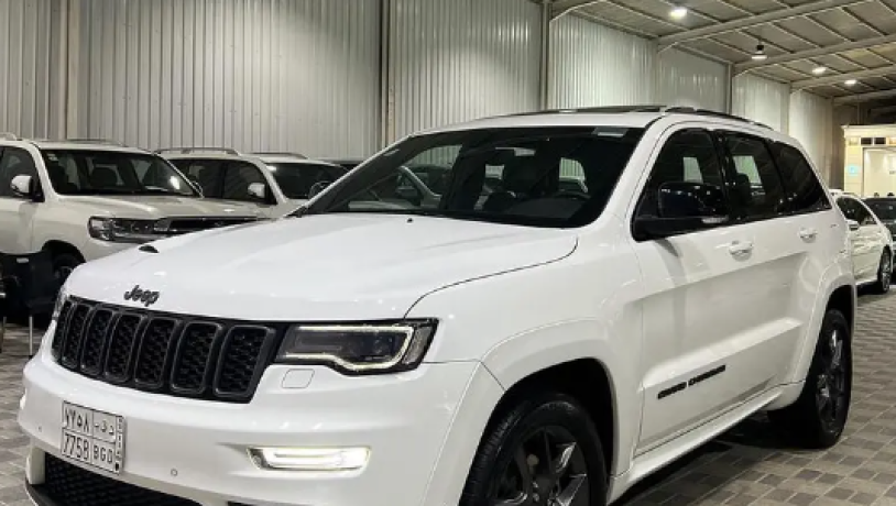 gyb-grand-shyroky-2019-fl-kaml-2019-jeep-grand-cherokee-s-big-1