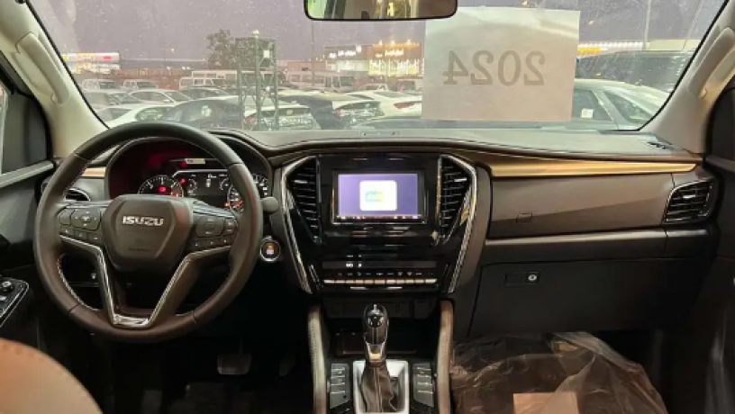 aysozo-mu-x-2024-fl-kaml-isuzu-mu-x-2024-full-option-big-3