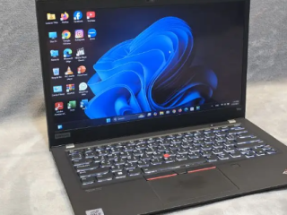 لينوفو ثينك باد T14s i7vPro شاشة تعمل باللمس