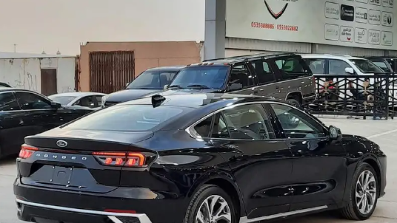 ford-tors-2024-tytanyom-ford-taurus-2024-titanium-big-2