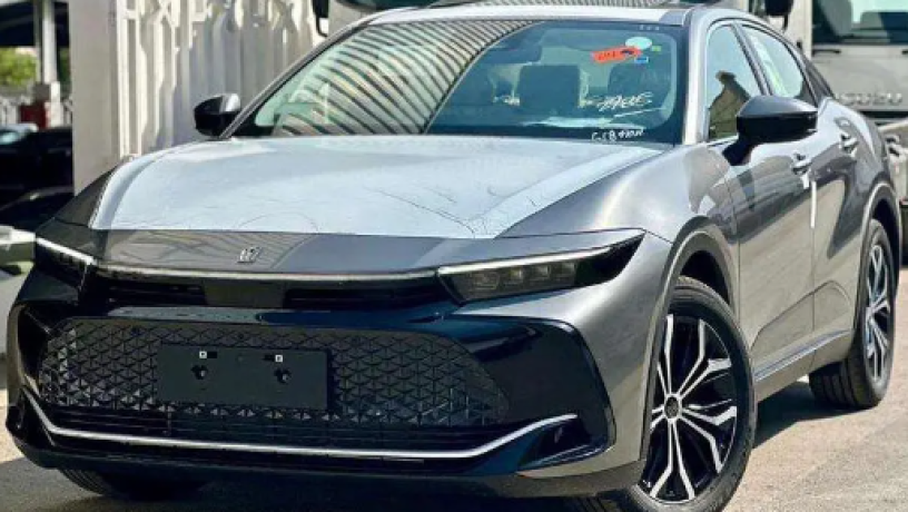 toyota-kraon-2025-brymyom-toyota-crown-2025-premium-big-0