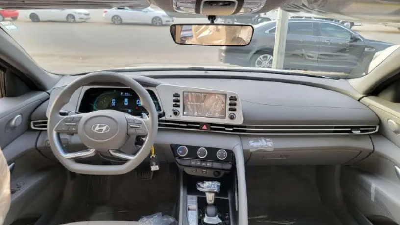 hyonday-alntra-smart-20-2025-hyundai-elantra-2025-smart-big-1