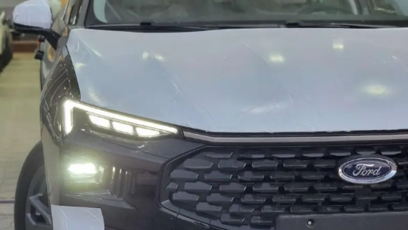 ford-tors-2025-trynd-ford-taurus-2025-trend-big-0