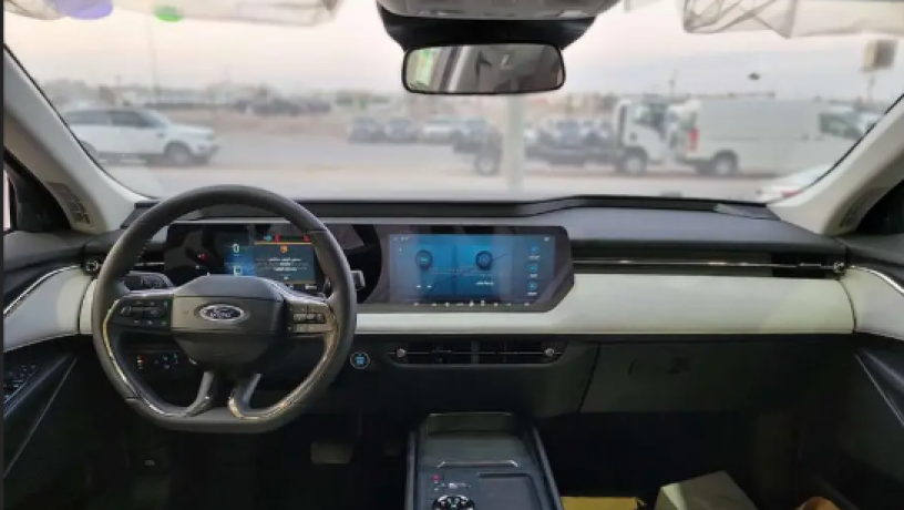 ford-tors-2025-trynd-ford-taurus-2025-trend-big-1