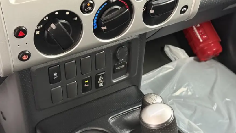 toyota-af-gy-2022-mstaaml-used-2022-toyota-fj-big-4