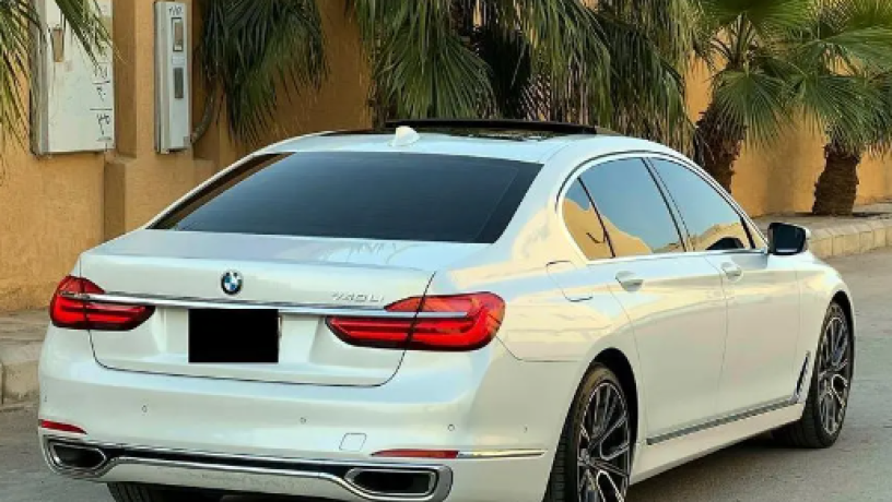 by-am-dblyo-740li-2016-bmw-740li-2016-big-0
