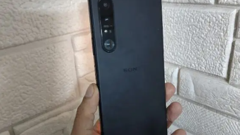 sony-aksbyrya-1-mark-3-5g-alasdar-aldoly-12256-gygabayt-big-1