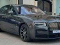 rolz-roys-kost-2022-rolls-royce-ghost-2022-small-2