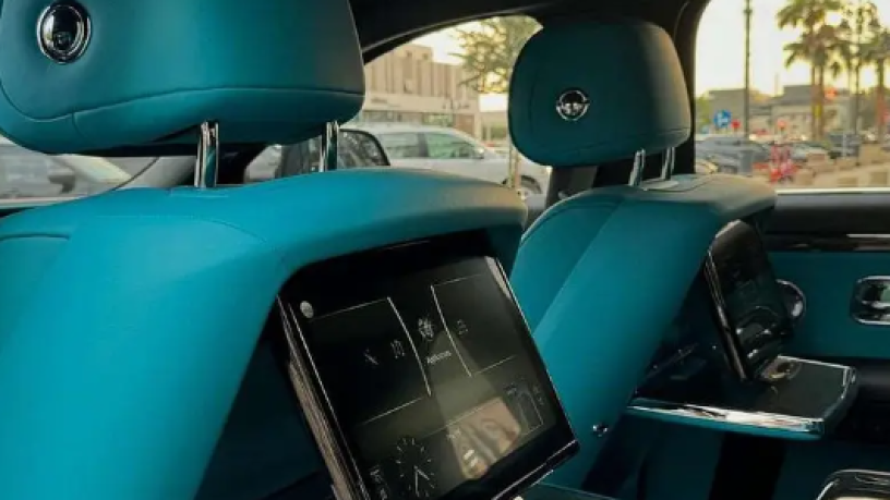 rolz-roys-kost-2022-rolls-royce-ghost-2022-big-5