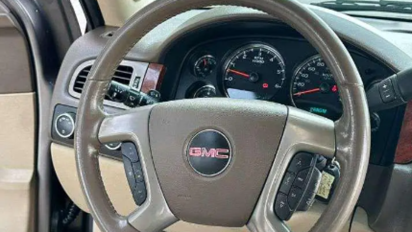 gms-yokn-2013-dbl-gmc-yukon-2013-4wd-big-3